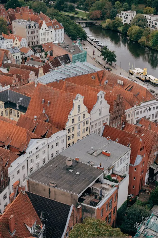 Drohnenfoto von der Stadt Lübeck